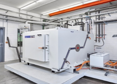 コンポーネント試験用 恒温槽の写真。